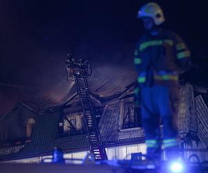 Pożar bloku w Ząbkach. Przerażające zdjęcia z miejsca tragedii