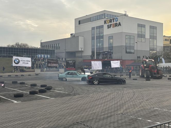 Finał WOŚP w Olsztynie. Występy artystyczne w Kortosferze i driftowanie na parkingu UWM [ZDJĘCIA]