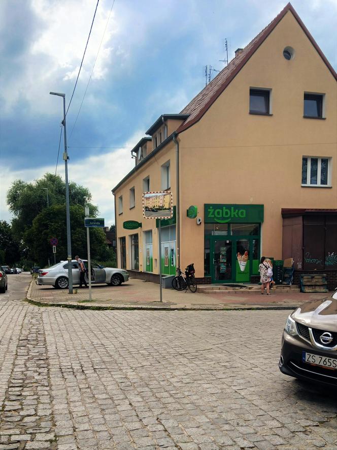 Płatny parking przy ul. Wita Stwosza w Szczecinie