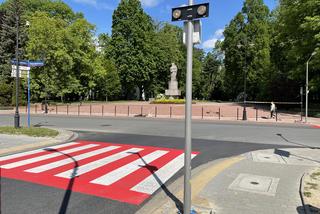 Bezpieczne przejście dla pieszych na skrzyżowaniu ul. Mickiewicza i al. Wolności