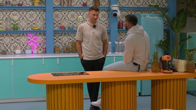 Love Island 9: powrót Wiki zaskoczy wszystkich? Adrian nie byłby zadowolony