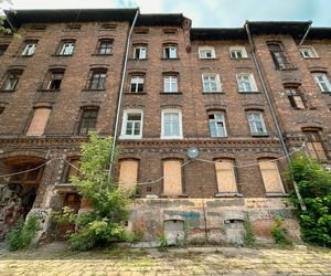 Zabytkowe famuły Izraela Poznańskiego w Łodzi 