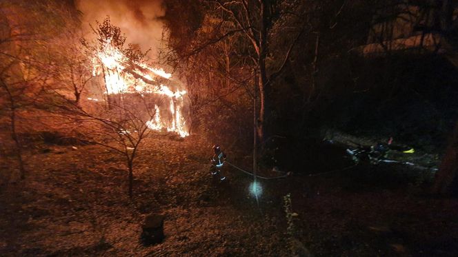 Lublin. Tragiczny pożar pustostanu. Trzy osoby nie żyją [ZDJĘCIA].