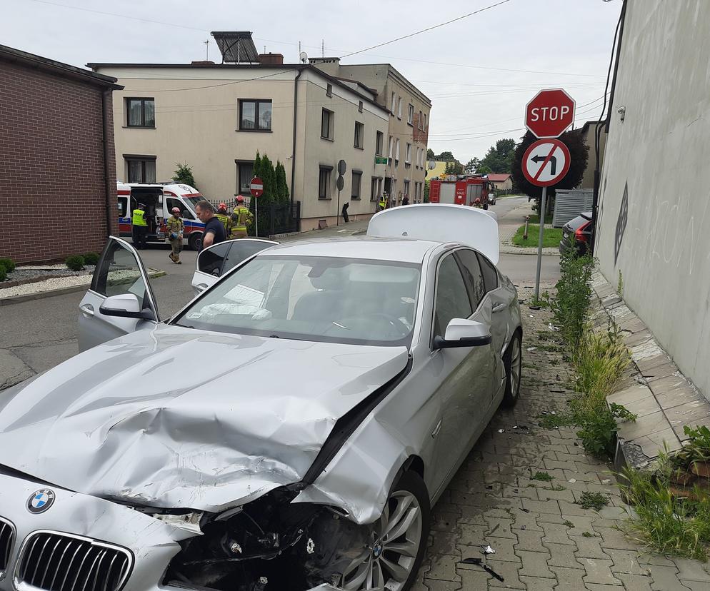 Wypadek w Piekarach Śląskich. Zderzyły się dwa samochody. Dziecko trafiło do szpitala 