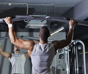 Podciąganie na drążku – efekty ćwiczenia. Co daje podciąganie na drążku?