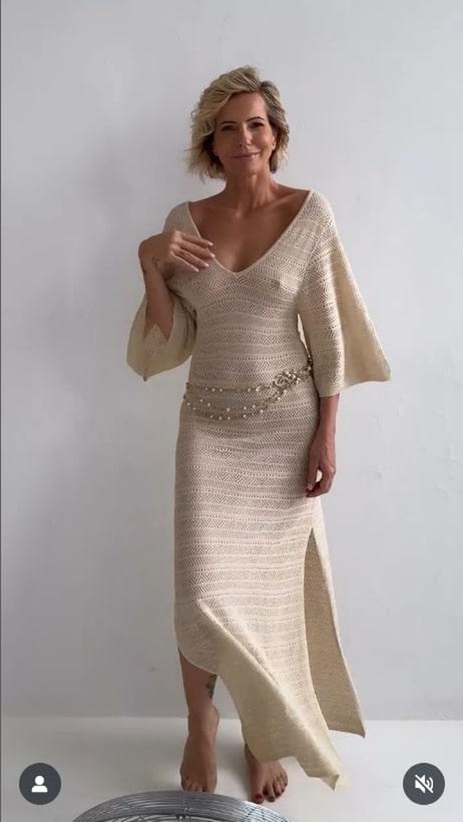 Paulina Smaszcz w beżu... a my w szoku! Gdzie ona schowała metrykę?!