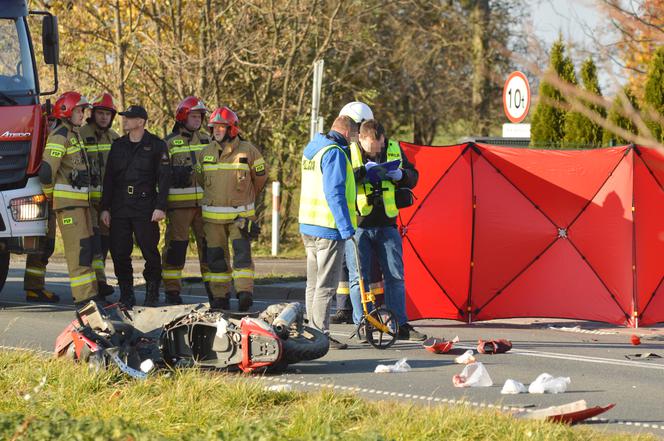 Pijany kierowca BMW zabił kobietę jadącą motorowerem. Drastyczne zdjęcia