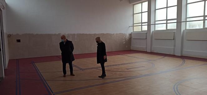 Remont sali gimnastycznej w Zespole Szkół Nr 7 w Białym Borze na finiszu