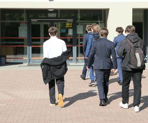 Egzamin ósmoklasisty polski 2023 - lektura ZNANA przed 23 maja? Uczniowie będą zawiedzeni