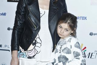 Córka Józefowicza i Urbańskiej spotyka się ze znanym aktorem. Znacie go z hitu TVN-u