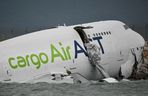 Tragiczny wypadek w Hongkongu. Samolot towarowy runął do morza