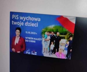 Haker włamał się na telebimy w Lesznie