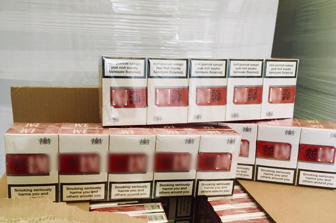 Blisko pół miliona sztuk papierosów bez akcyzy