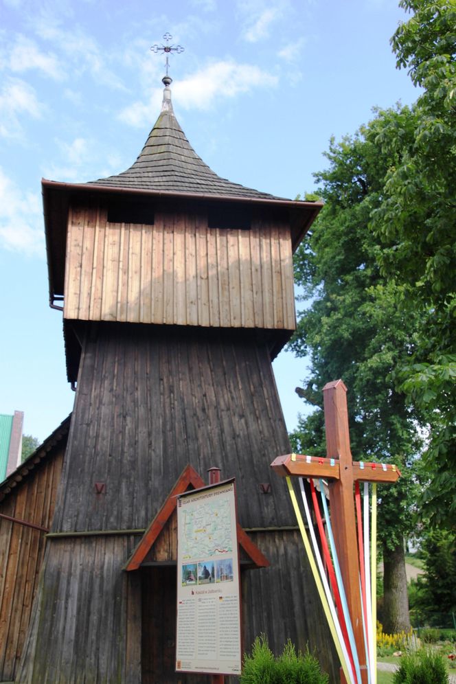 To dawna wieś szlachecka w Małopolsce. Kiedyś należała do zakonników z Krakowa