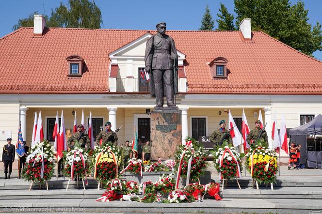 Obchody Święta Wojska Polskiego w Białymstoku. Zobacz jak mieszkańcy uczcili 15 sierpnia [ZDJĘCIA]