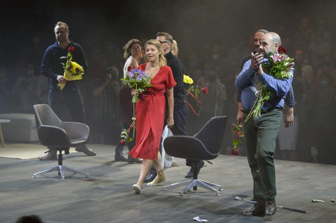 Premiera spektaklu "Dziewczyna z pociągu" w Och-Teatrze!