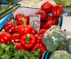 Sprawdziliśmy ceny warzyw i owoców na rynku w Toruniu