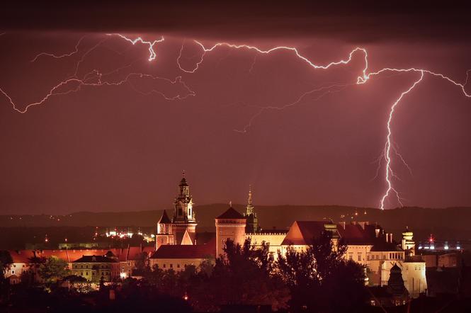 Potężna burza nad Krakowem