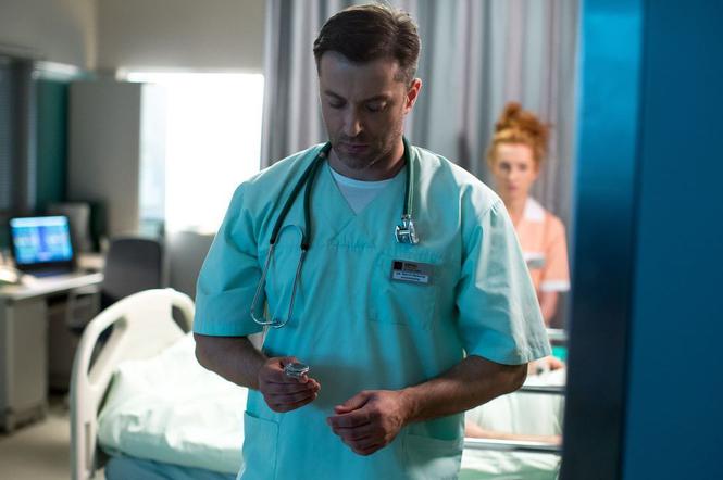 Na dobre i na złe odcinek 717, Marcin Molenda (Filip Bobek)