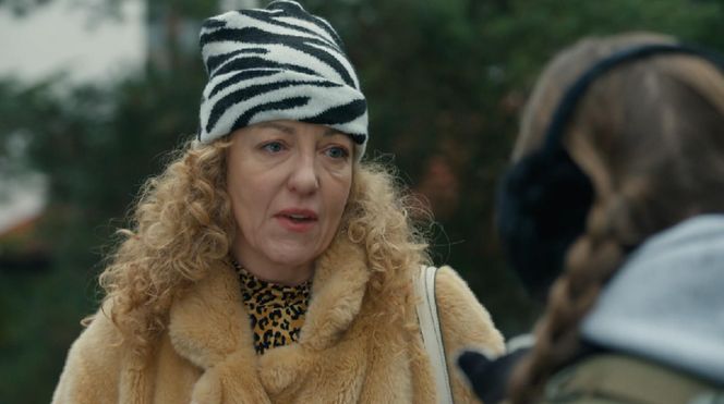 Barwy szczęścia, odcinek 3193. Żabcia (Hanna Klepacka), Pola (Gabriela Szewczyk)