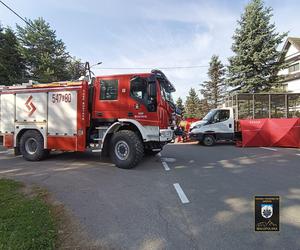 16-latek ofiarą śmiertelną wypadku w Bustryku. Potrącił go kierujący ciężarówką [ZDJĘCIA].