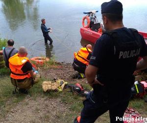 25-latek nie umiał pływać, kolega rzucił mu się na ratunek. Doszło do tragedii