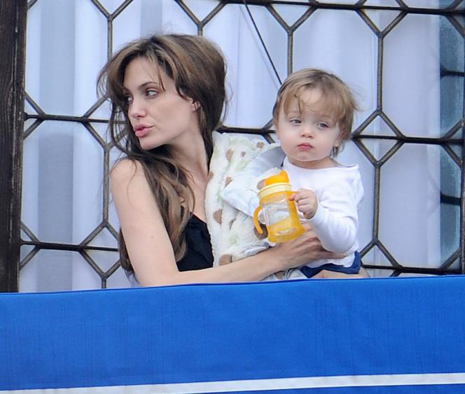  Angelina Jolie kończy 39 lat! Jak się zmieniała?