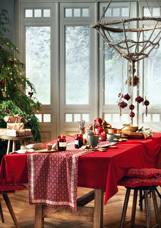 Bożonarodzeniowe dekoracje w stylu skandynawskim