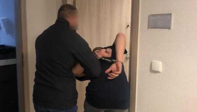Skatowali i okradli studenta. Policja namierzyła i zatrzymała 3 oprawców