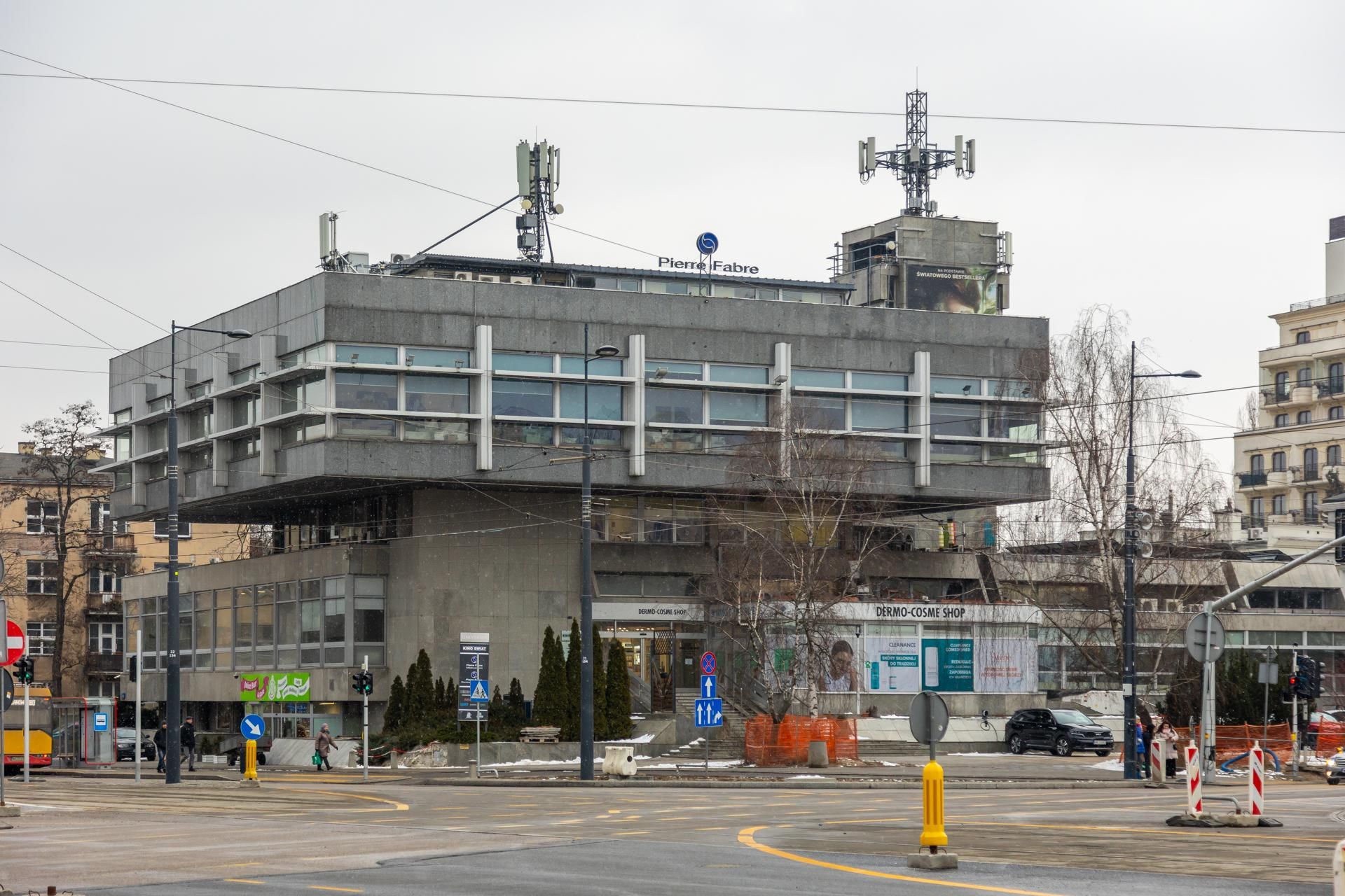 Uniwersus w Warszawie