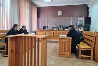 Hadle Szklarskie. Radnemu odgryziono ucho. Szokujący finał libacji alkoholowej.  Spawa trafiła do sądu  [GALERIA]