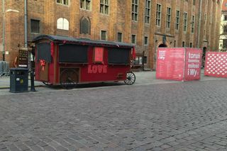 Walentynki w Toruniu. Jak spędzają je mieszkańcy i jaki jest przepis na miłość? [SONDA]