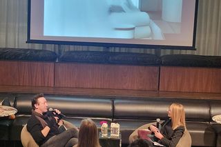 Nowy album ze zdjęciami Juliana Lenonna