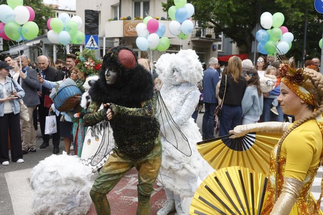 Święto Saskiej Kępy 2025. Kto szedł w paradzie na Francuskiej