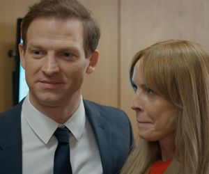 Barwy szczęścia, odcinek 3200: Łukasz (Michał Rolnicki), Agnieszka (Katarzyna Tlałka)