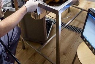 Szukali kości w gardle