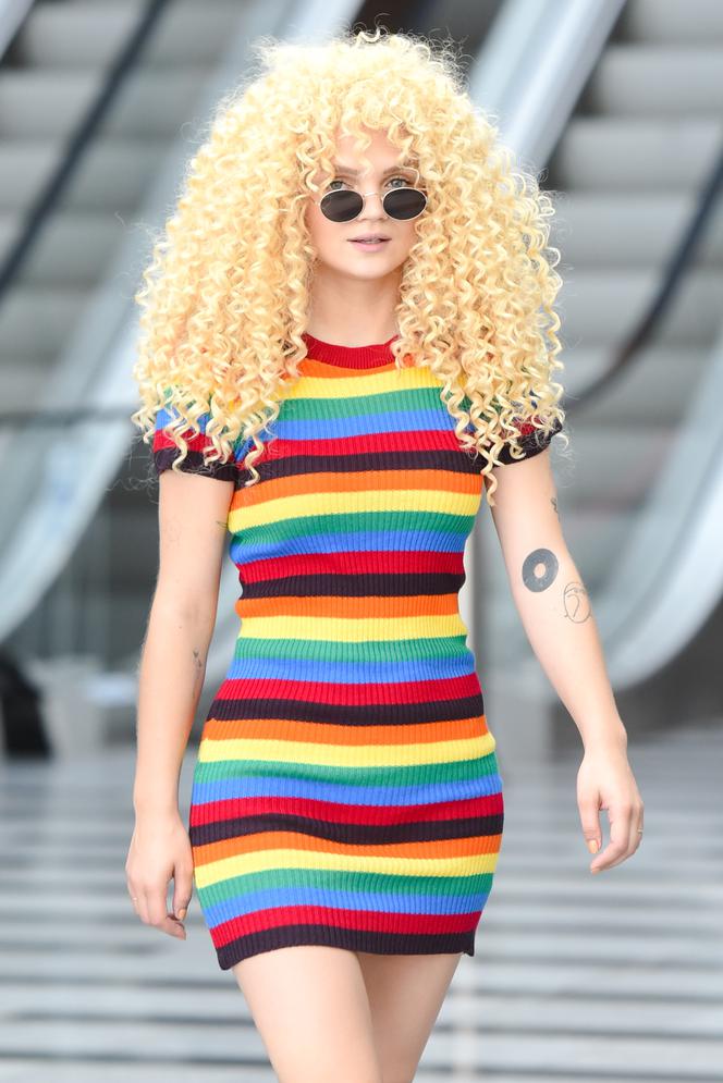 Moda na makaron na głowie