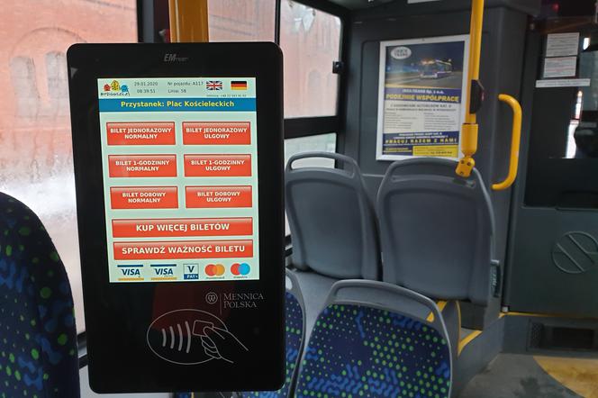 Zmiany w komunikacji na sylwestra i Nowy Rok. Jak będą kursować autobusy i tramwaje?
