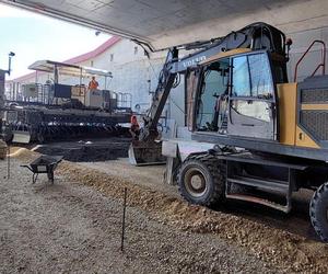 Tunel w Zielonkach - betonowanie nawierzchni