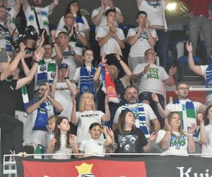 Twarde Pierniki - Anwil: Zdjęcia z trybun i parkietu
