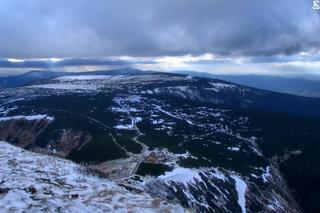 Zima wróciła w Karkonosze. Mróz i śnieg w wysokich partiach gór 
