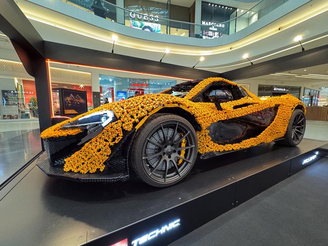 McLaren P1 z klocków Lego