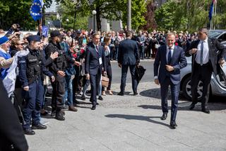 Tusk ruszył w Polskę