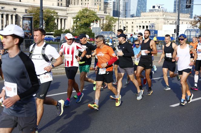 Uczestnicy 46. edycji Nationale-Nederlanden Maratonu Warszawskiego