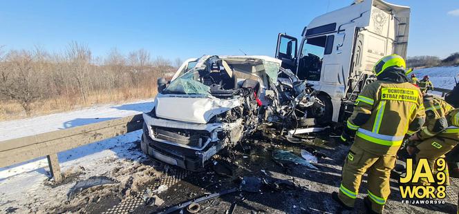 Tragiczny wypadek na obwodnicy Bolkowa. jedna osoba nie żyje 