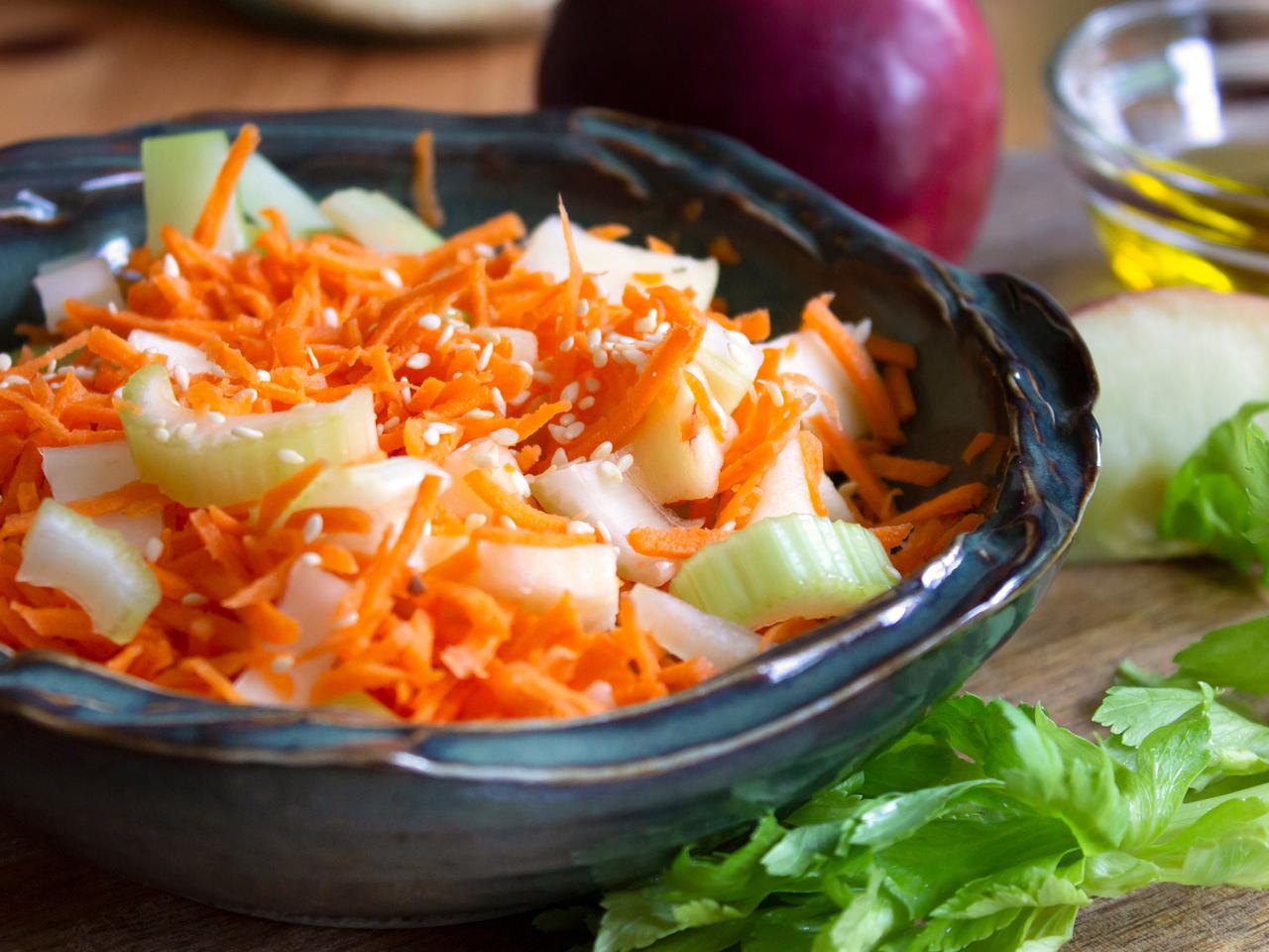 Fantastyczna sałatka fit dla każdego, kto chce schudnąć