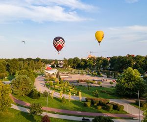 To miasto przywodzi na myśl Małą Kapadocję. Przyciąga turystów magicznym widokiem