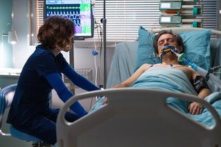 Na dobre i na złe, odc. 876: Artur Bart (Piotr Głowacki), Julka Burska (Aleksandra Hamkało)