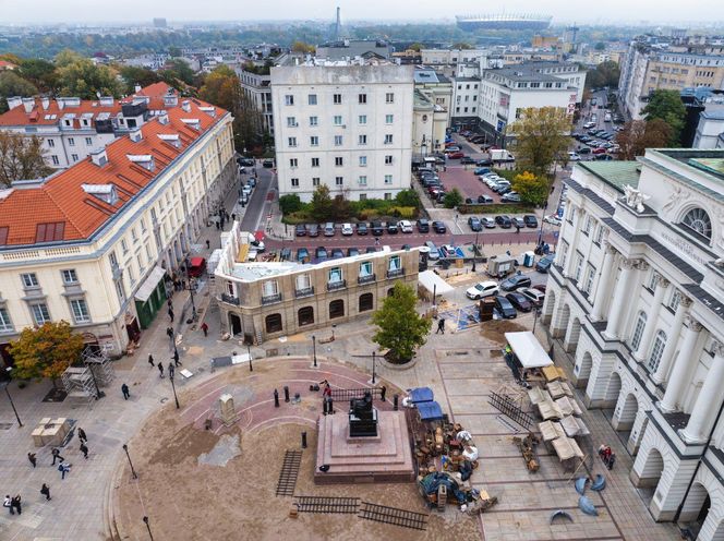 "Lalka". Sklep Wokulskiego w Warszawie zrobił furorę i zostanie na dłużej