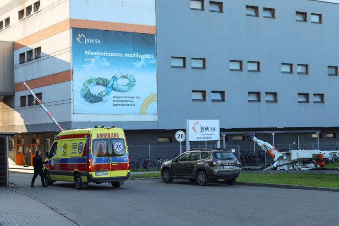 Wstrząs w kopalni Knurów. Trwa akcja ratownicza